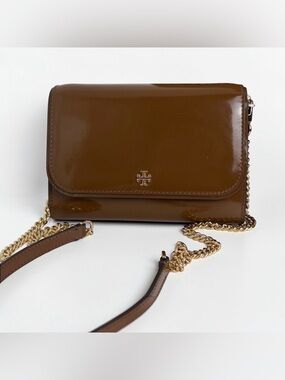 New Tory Burch Emerson Patent Leather Wallet on Chain Clutch Bag Brown